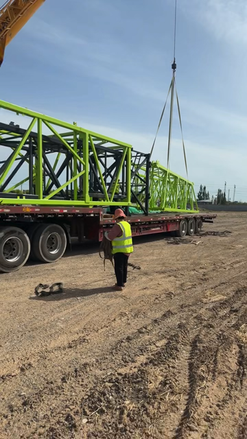 Tower crane parts loading cover